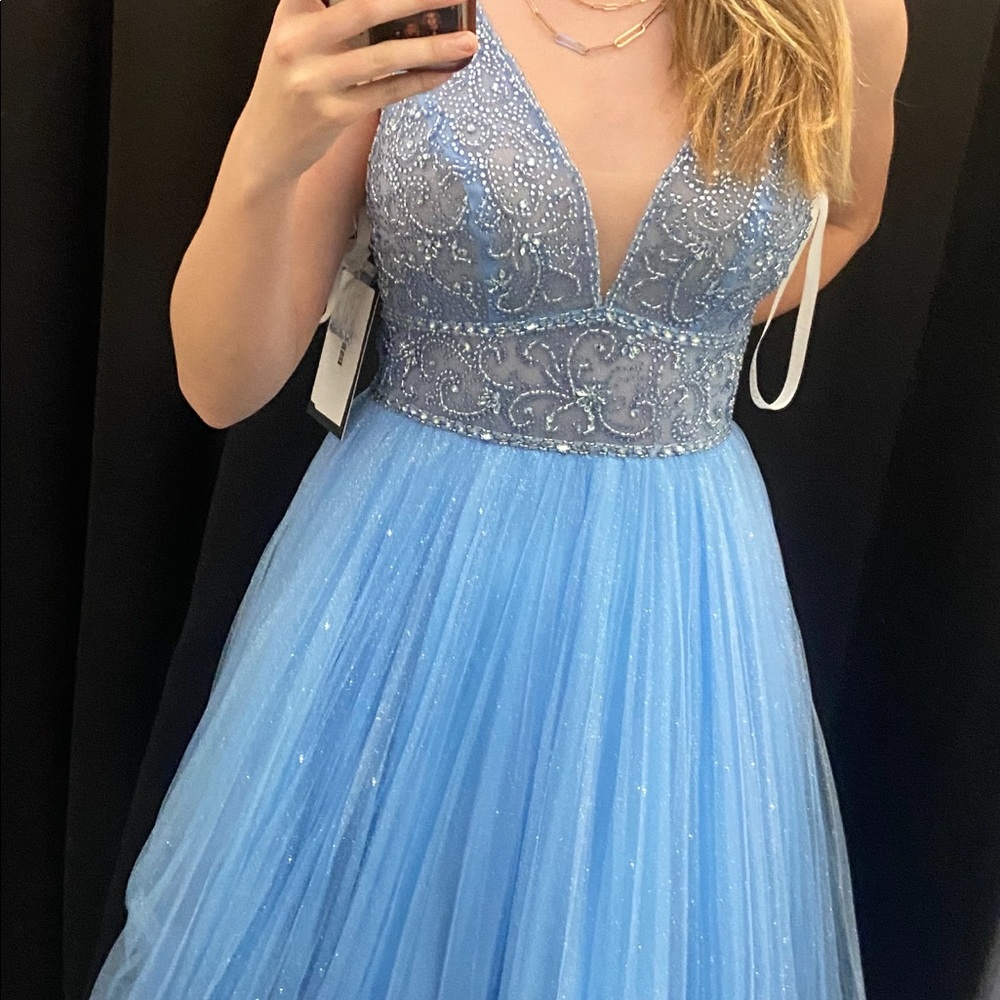 PROM DRESS JOVANI
